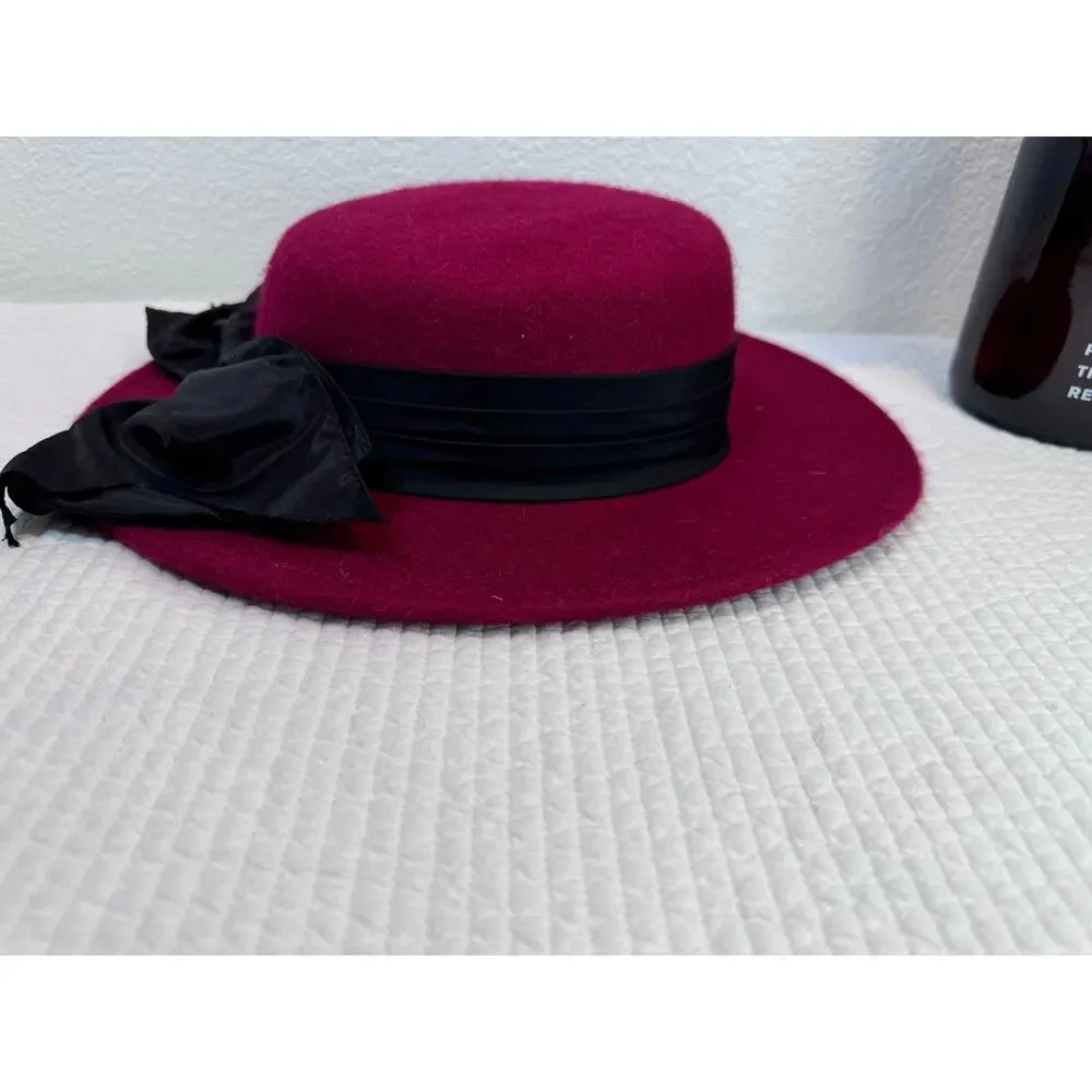 Whittall & Javits Red Wool Felt Hat‎ Black Bow Statement Elegant Derby Church